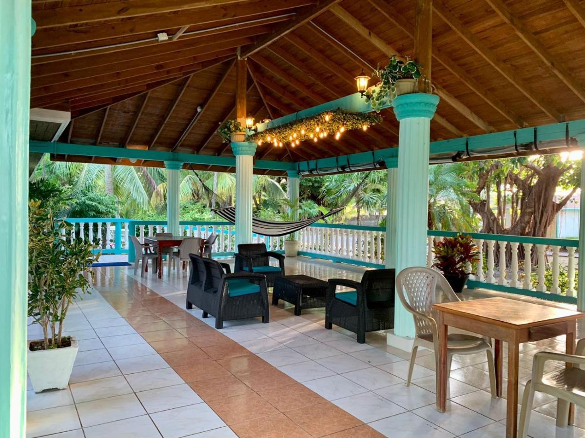 Seagrape Plantation Resort & Dive Center West End Esterno foto